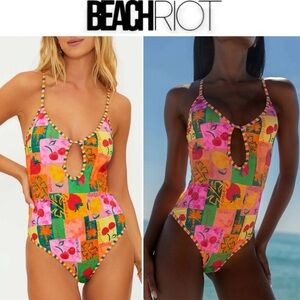Beach Riot Priscilla Fruit Market Colorful One-Piece Swimsuit Sz M NWT 158$